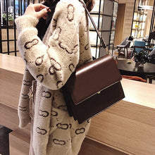Load image into Gallery viewer, Fashion Crocodile Women Shouder Bags Designer Brand Wide Strap Handbags Luxury Pu Leather Crossbody Bag Small Flap Female Purses